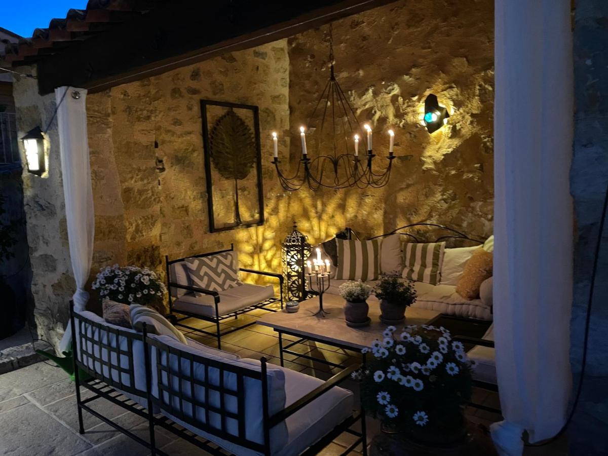 La Maison De Platane B&B Fayence Exterior photo